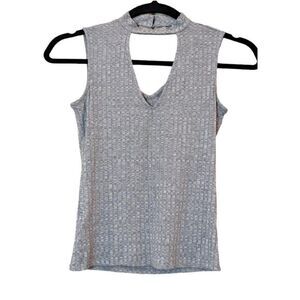 Twentyfourseven Womens Size Medium Gray Sleeveless Sweater Top Stretch Button